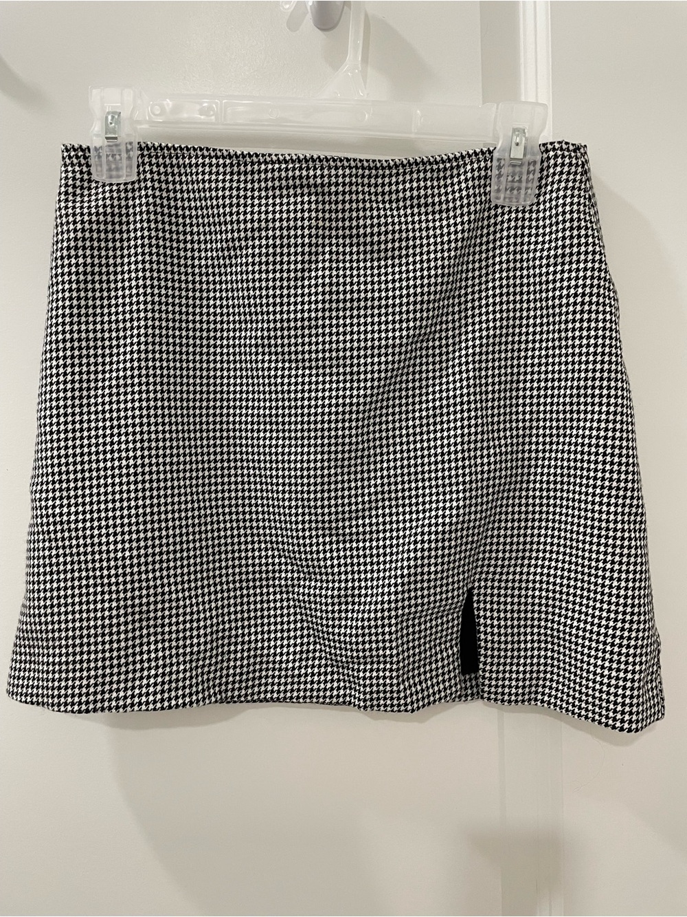Forever 21 (Twenty One) Houndstooth Black & White Mini Skirt Size M